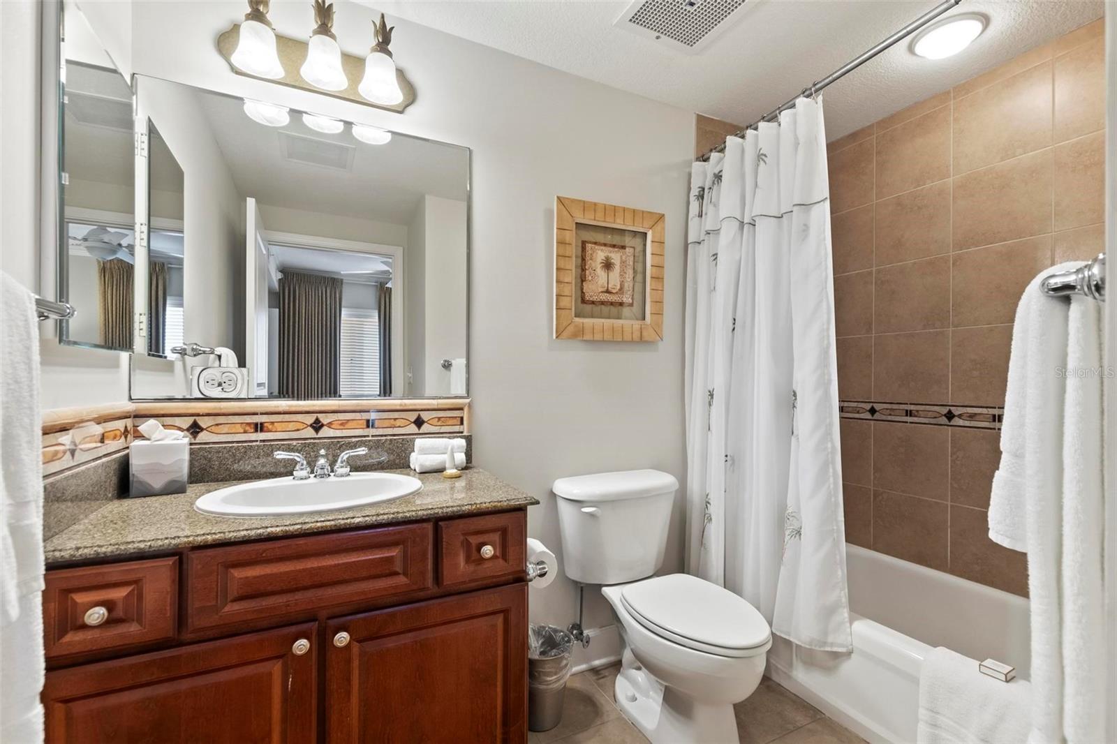 200 Ocean Crest Dr #705 Property Photo 40
