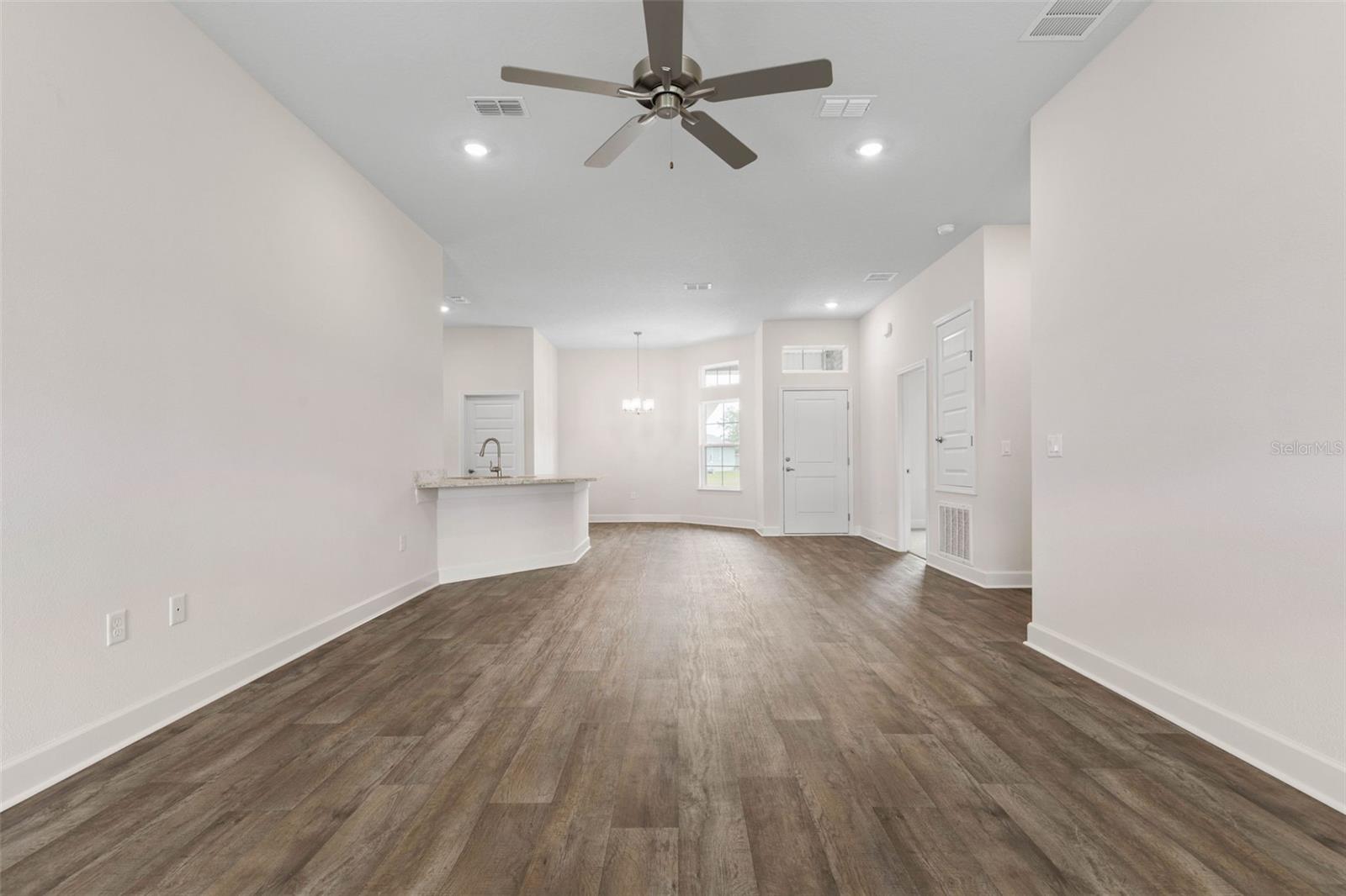 14 Sleeping Beauty Pl Property Photo 6