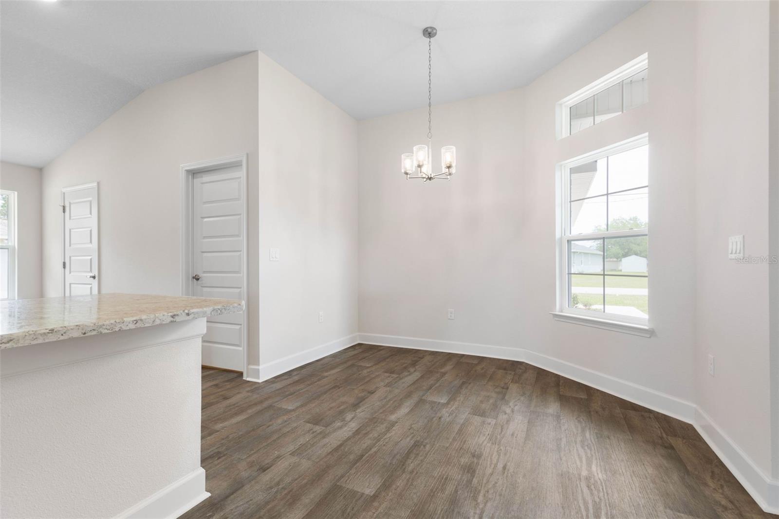 14 Sleeping Beauty Pl Property Photo 10