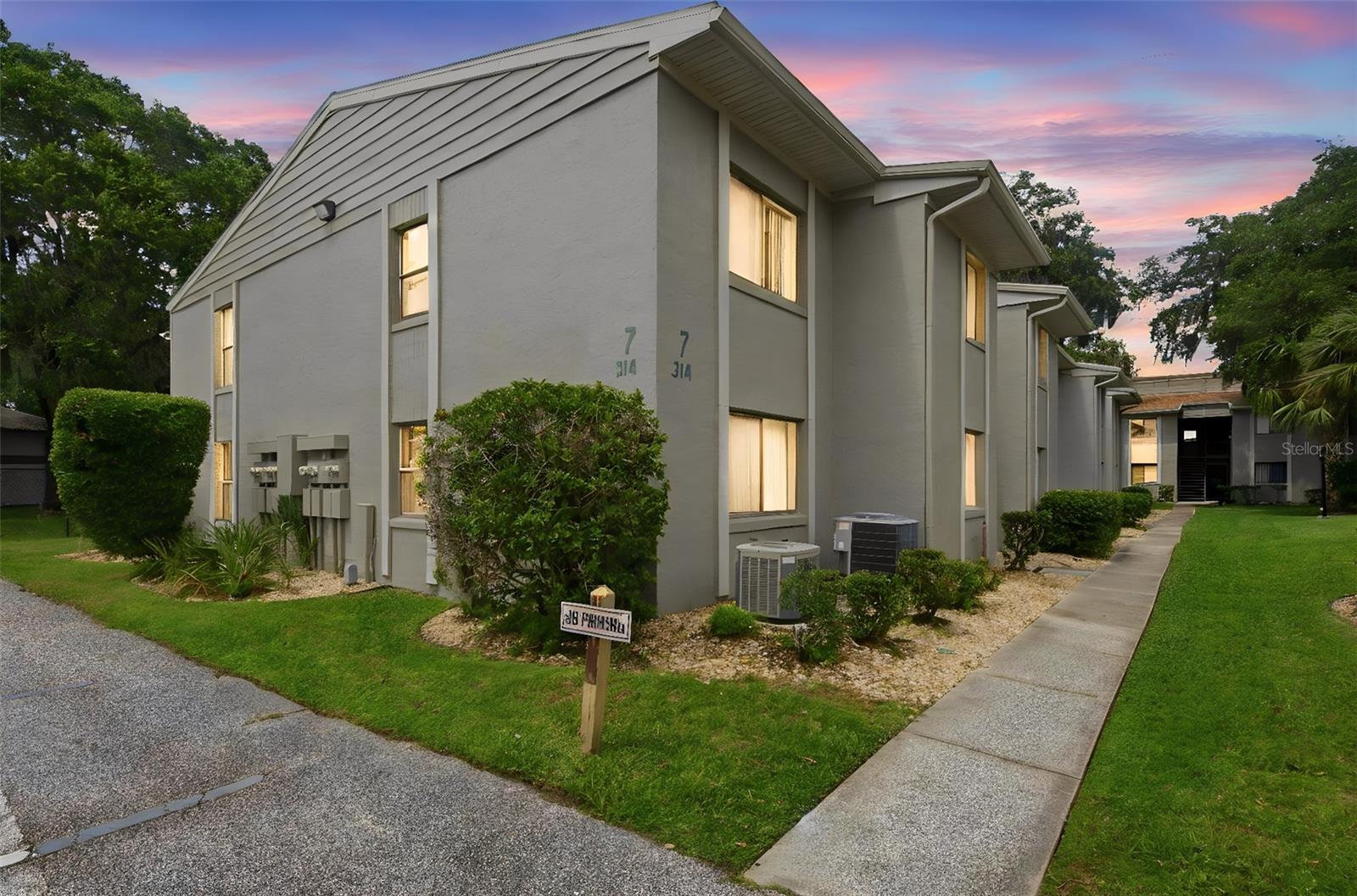 314 PALM COAST PKWY NE #202