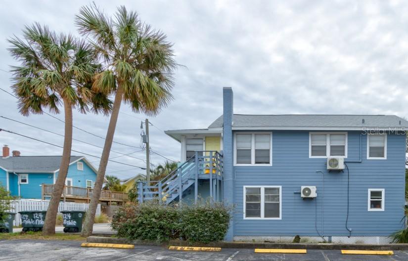 124 S Noble Property Photo 2