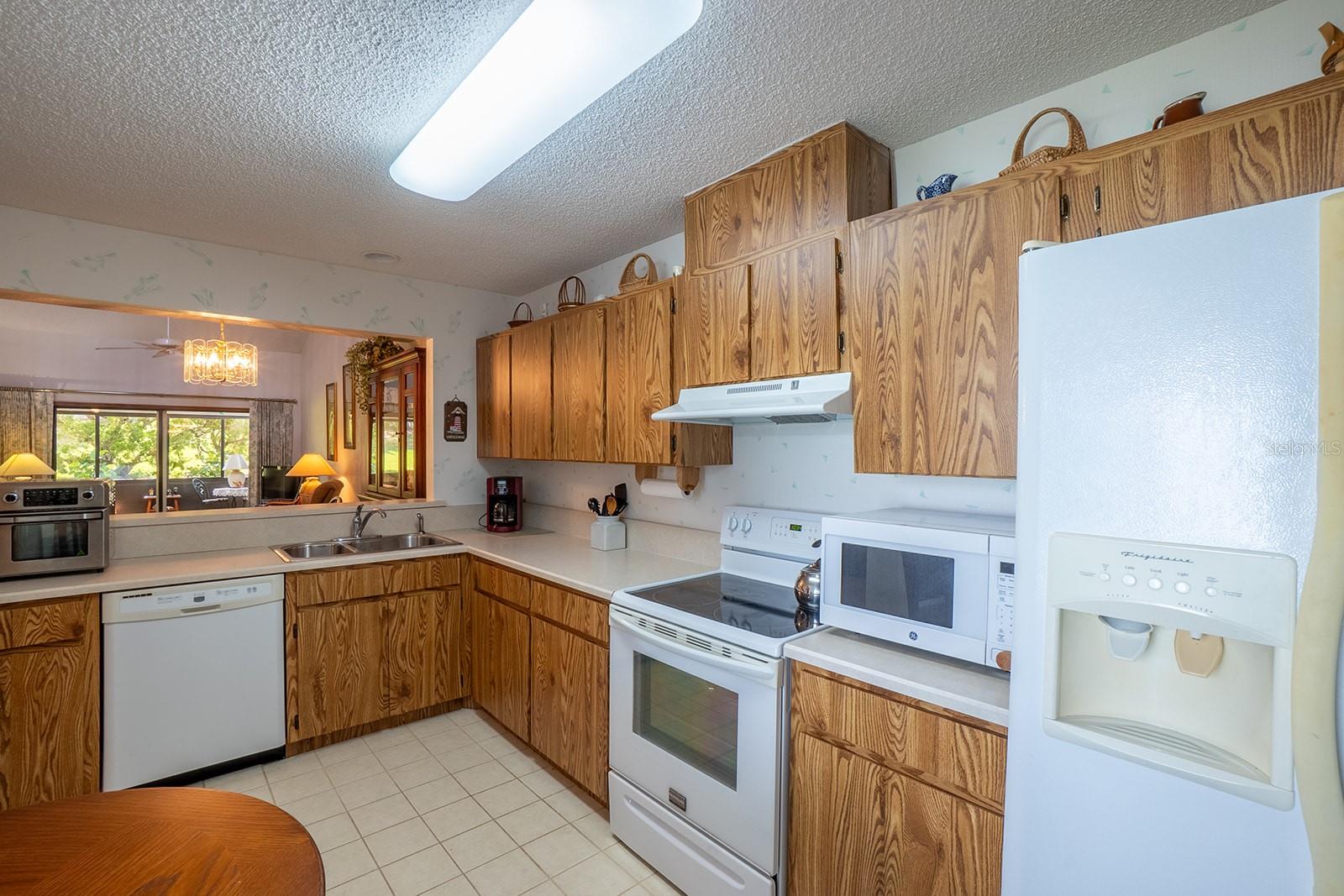 1746 Windsong Cir Property Photo 9