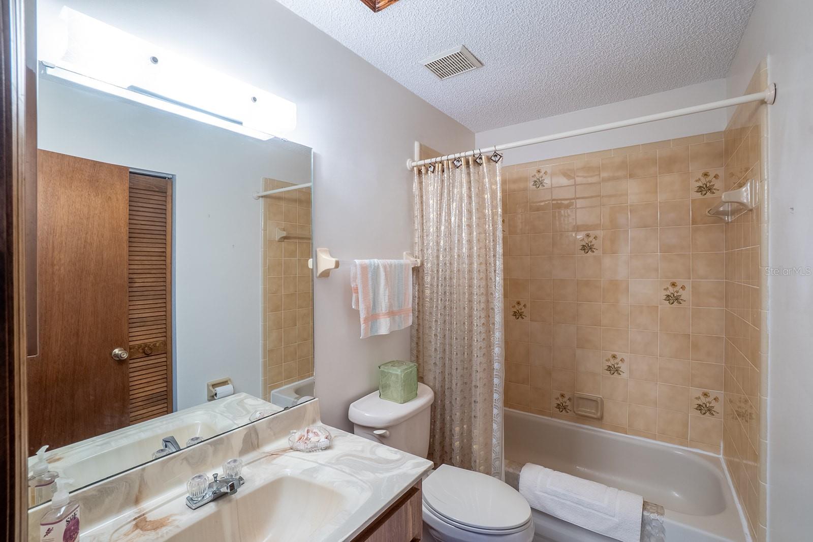 1746 Windsong Cir Property Photo 27