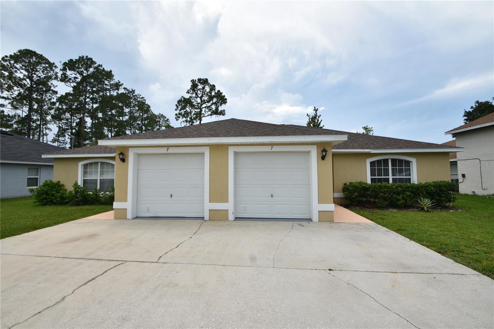7 RYARBOR DR #B Property Photo 1