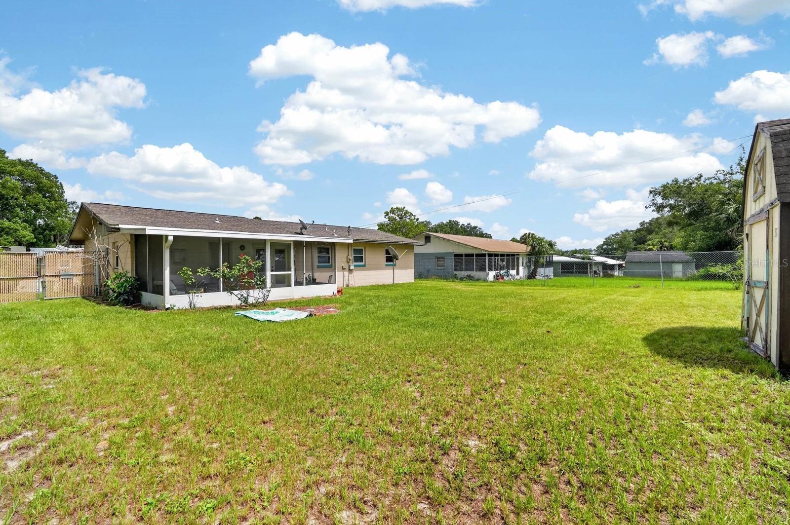 212 Mimosa Dr Property Photo 24