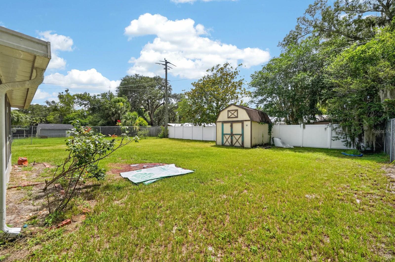 212 Mimosa Dr Property Photo 25