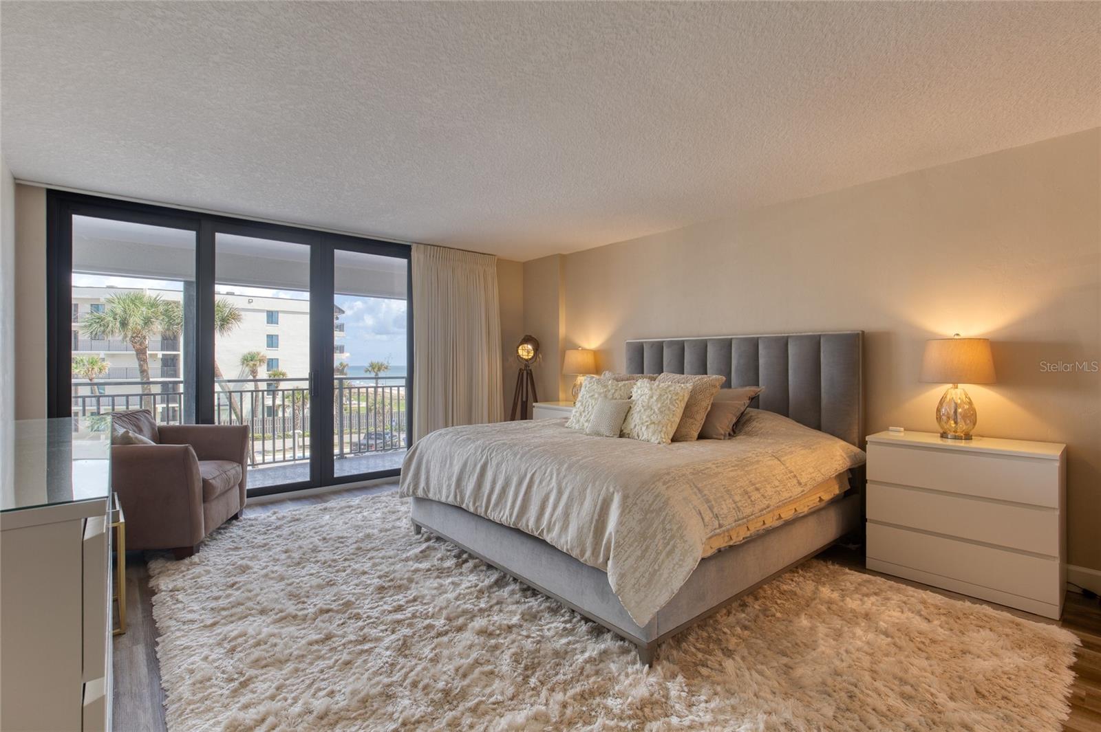 1239 Ocean Shore Blvd #2e5 Property Photo 4