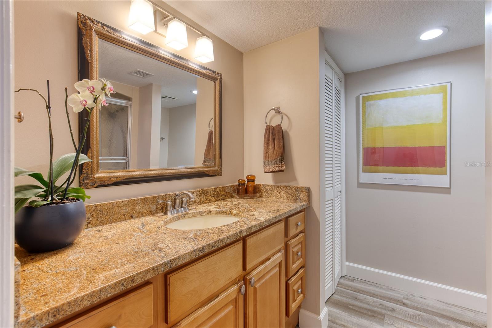 1239 Ocean Shore Blvd #2e5 Property Photo 29