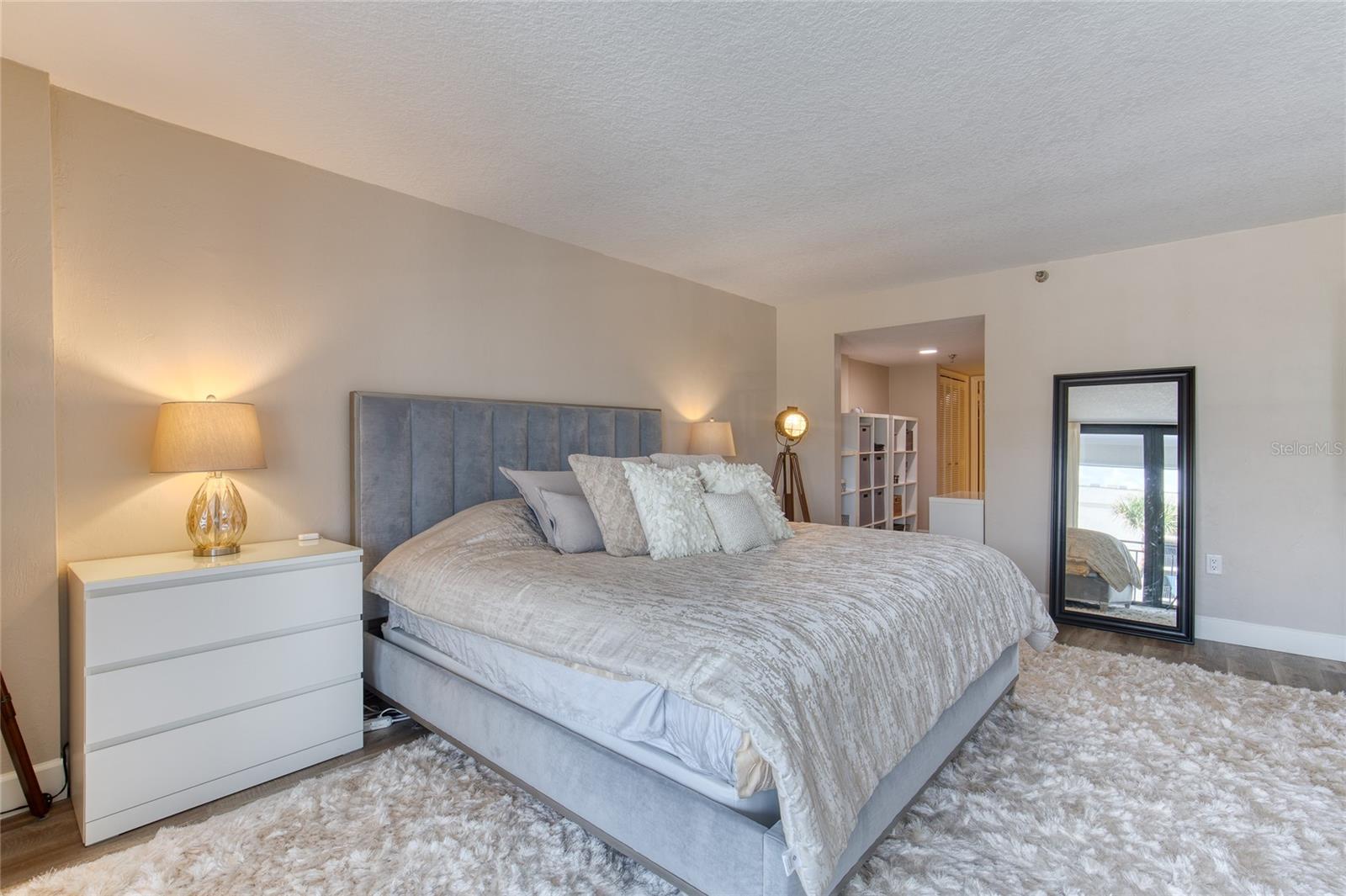 1239 Ocean Shore Blvd #2e5 Property Photo 33
