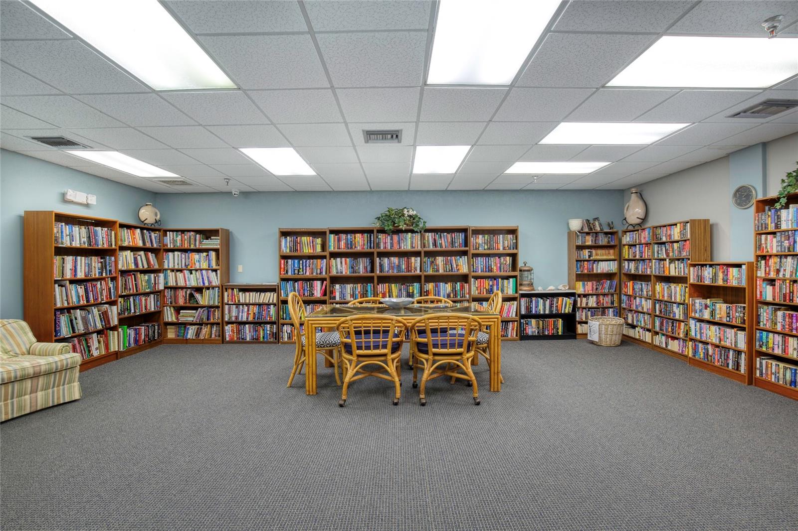 1239 Ocean Shore Blvd #2e5 Property Photo 65