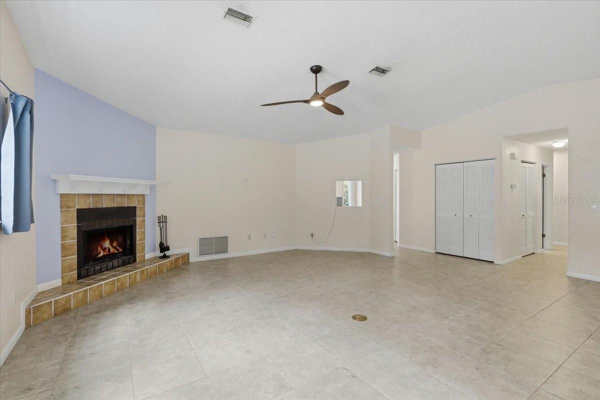 15 Wasserman Dr Property Photo 3
