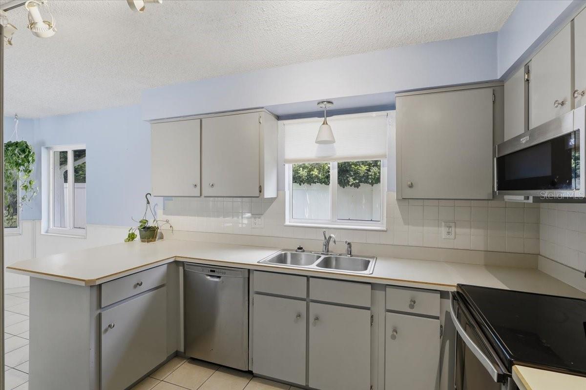 15 Wasserman Dr Property Photo 10