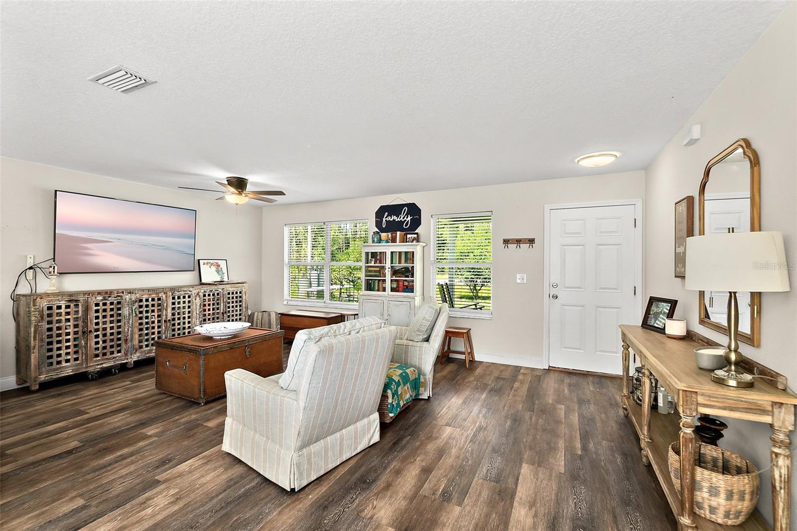 1893 Water Oak Rd Property Photo 4