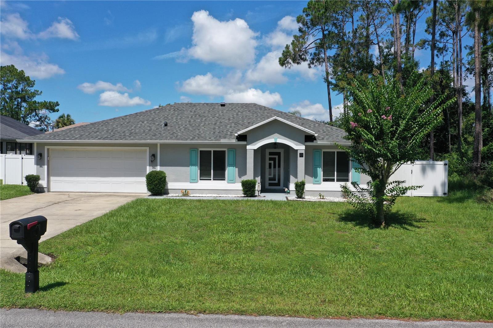 21 Lake Charles Ln Property Photo 1