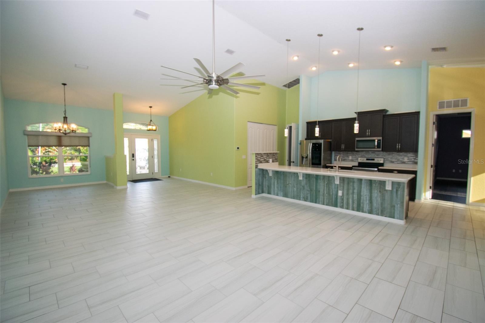 225 Birchwood Dr Property Photo 5