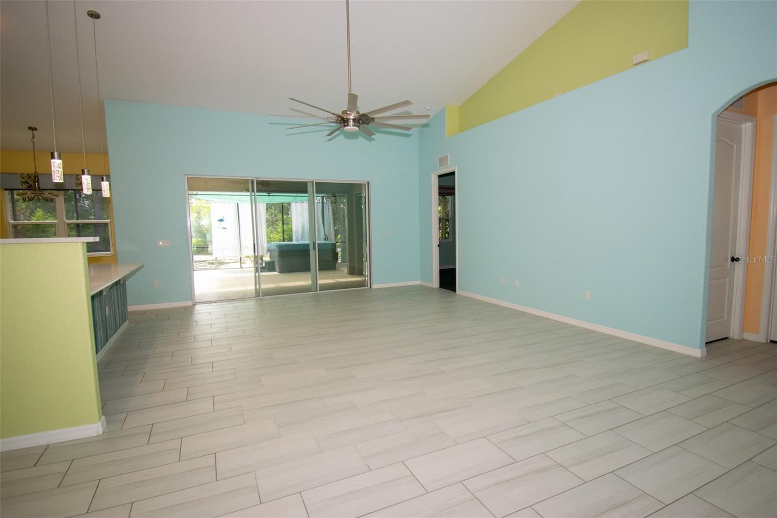 225 Birchwood Dr Property Photo 14