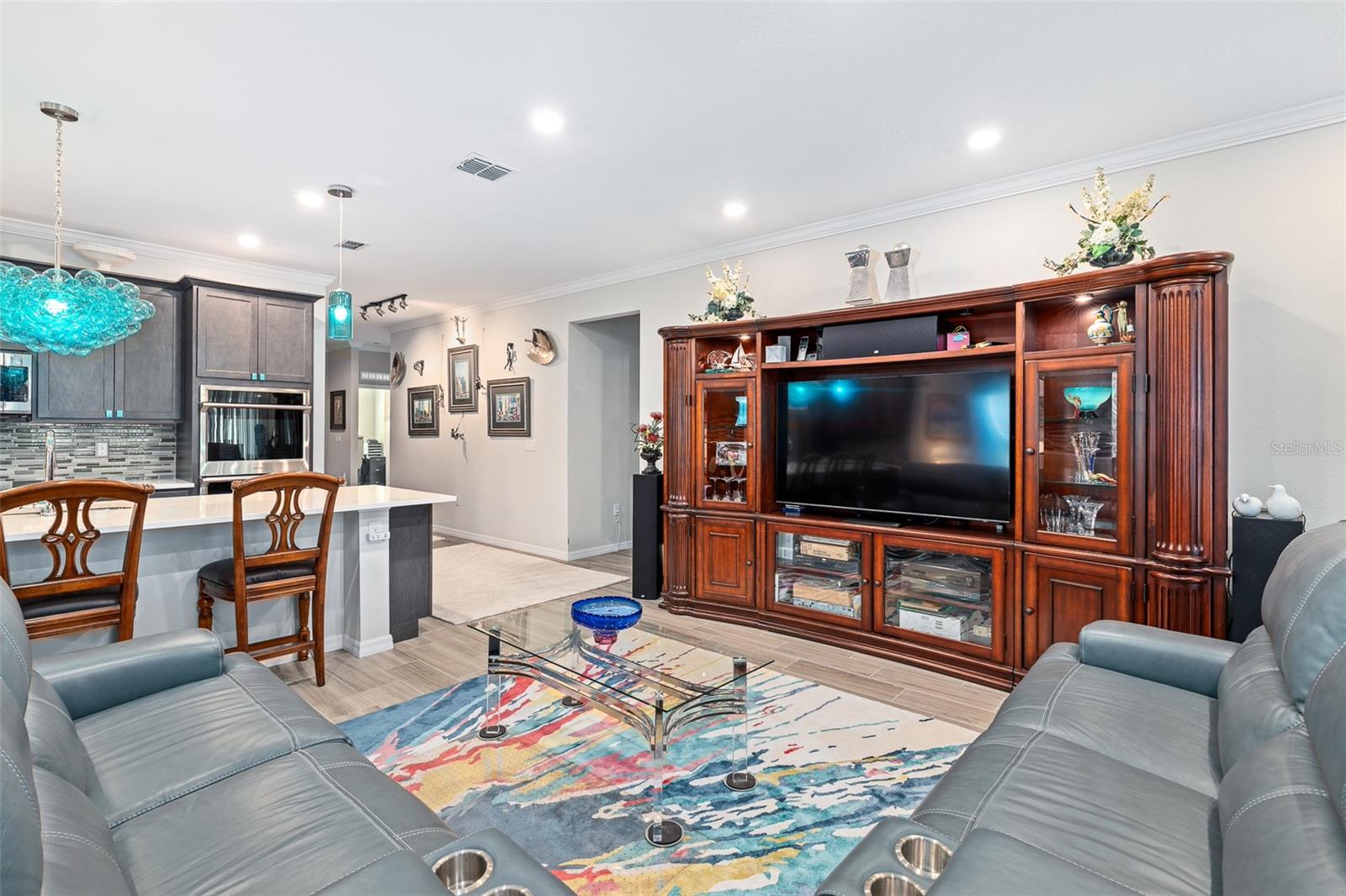 1 Lyons Pl Property Photo 15
