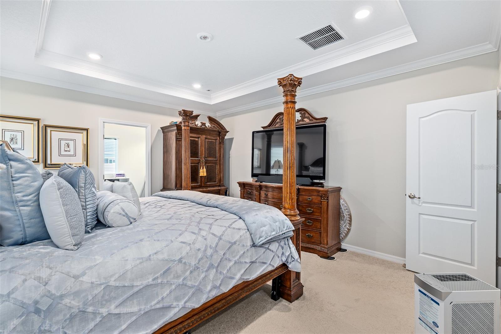 1 Lyons Pl Property Photo 22