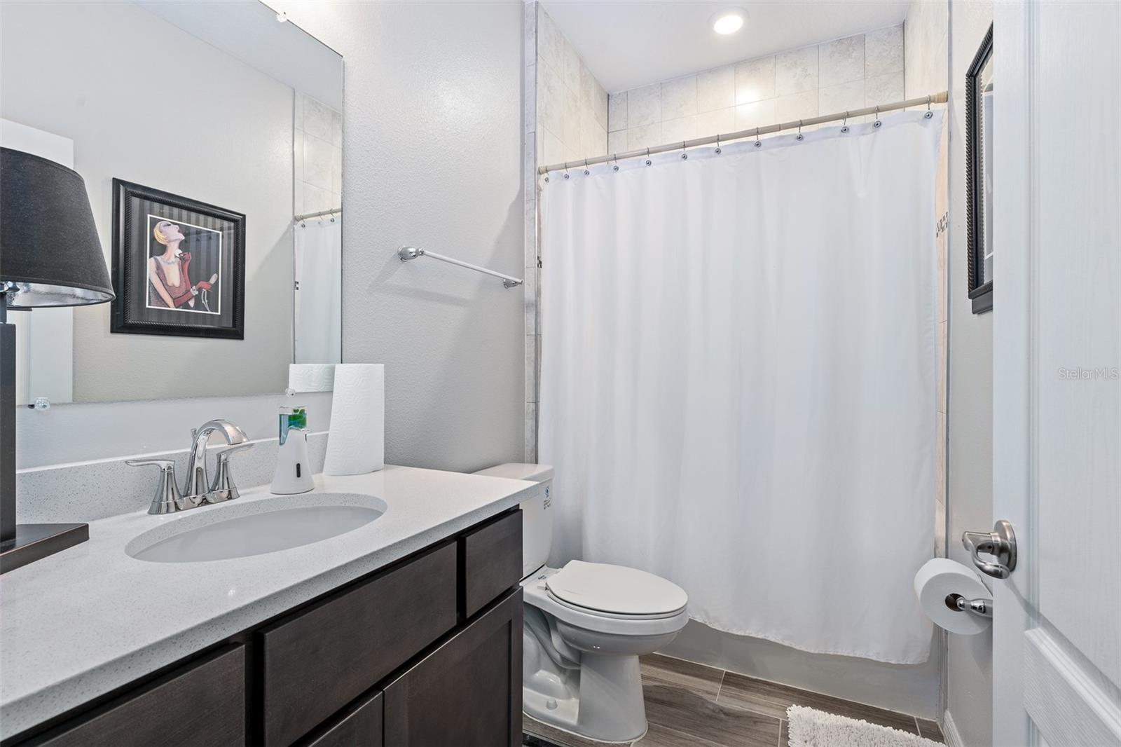 1 Lyons Pl Property Photo 30