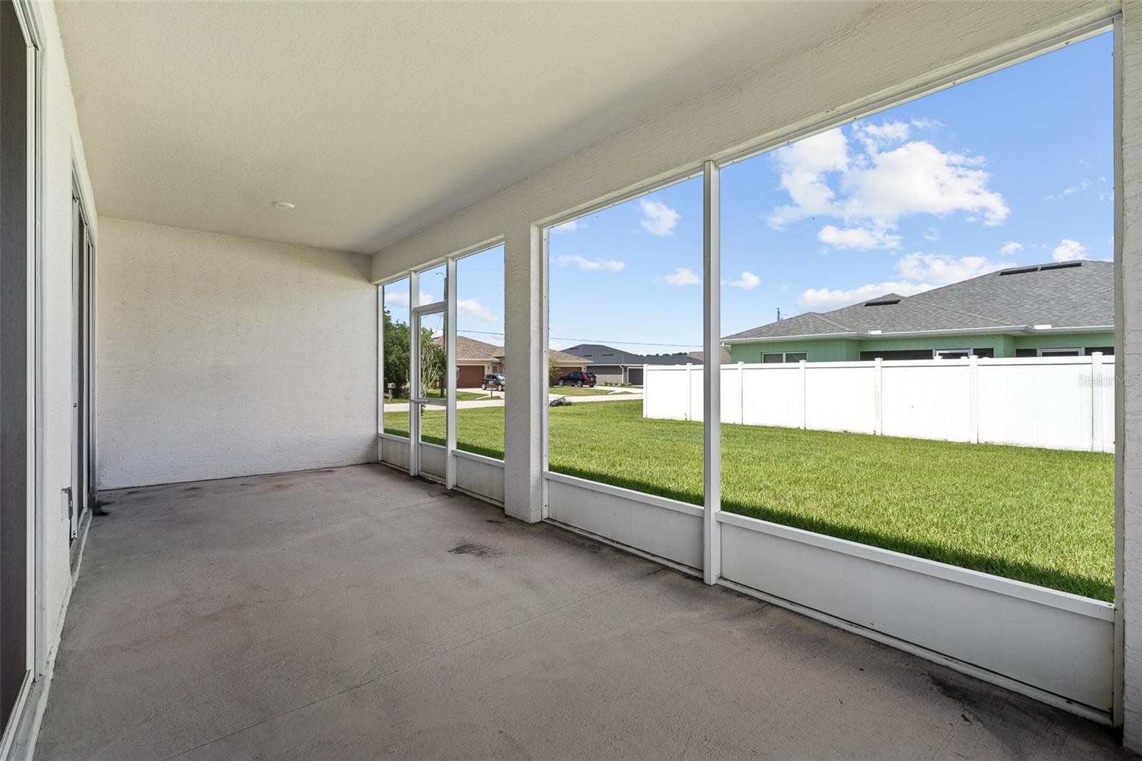 1 Lyons Pl Property Photo 32