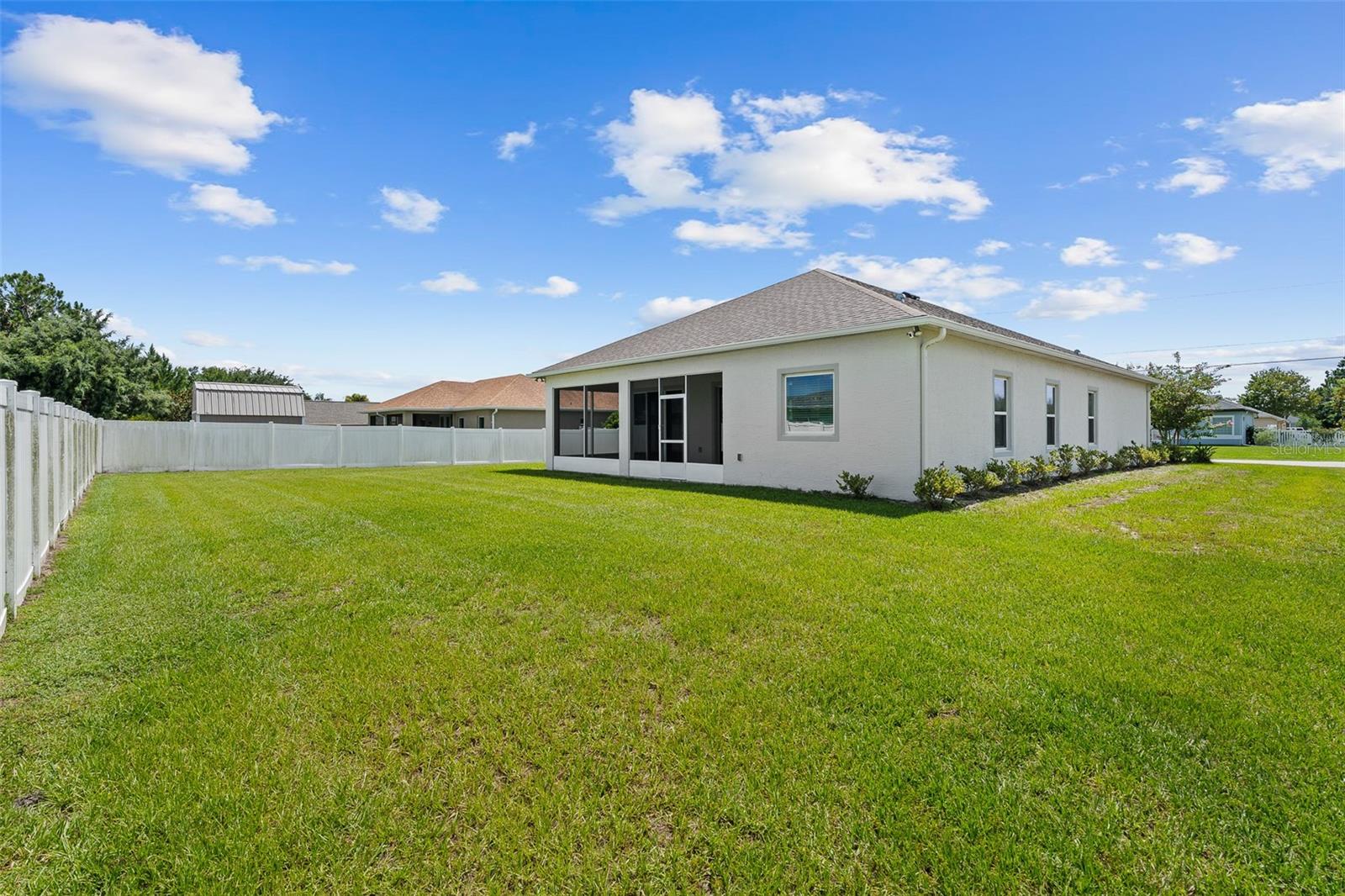 1 Lyons Pl Property Photo 36