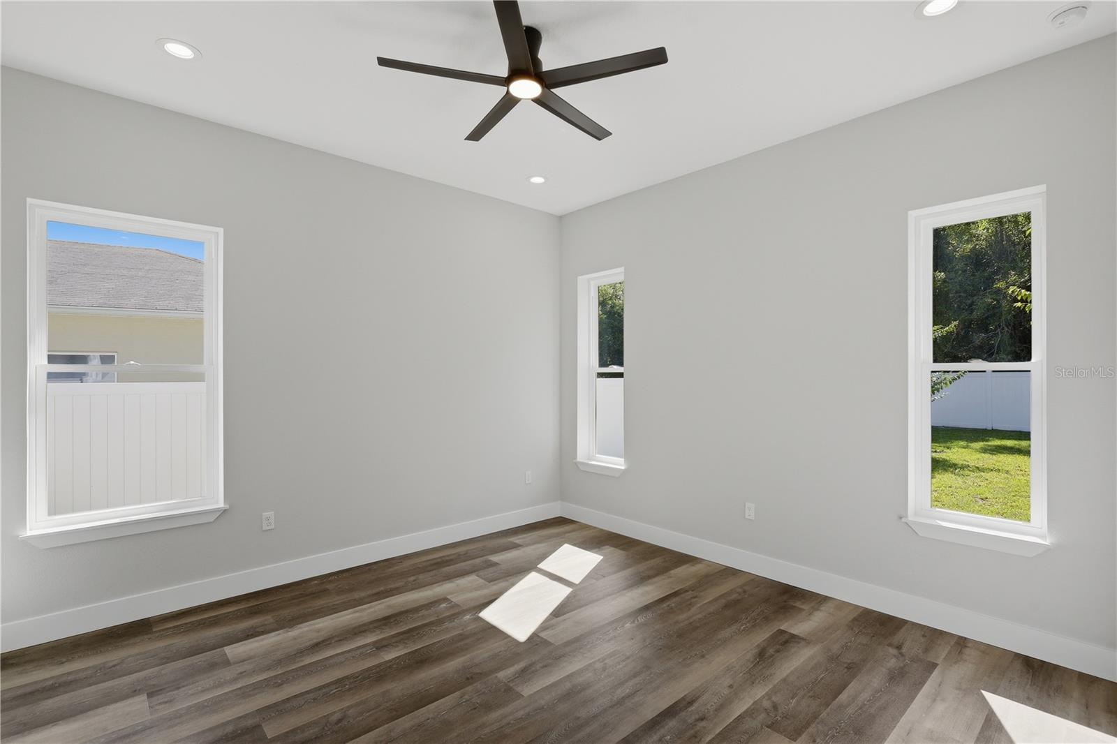 12 Perthshire Ln Property Photo 19