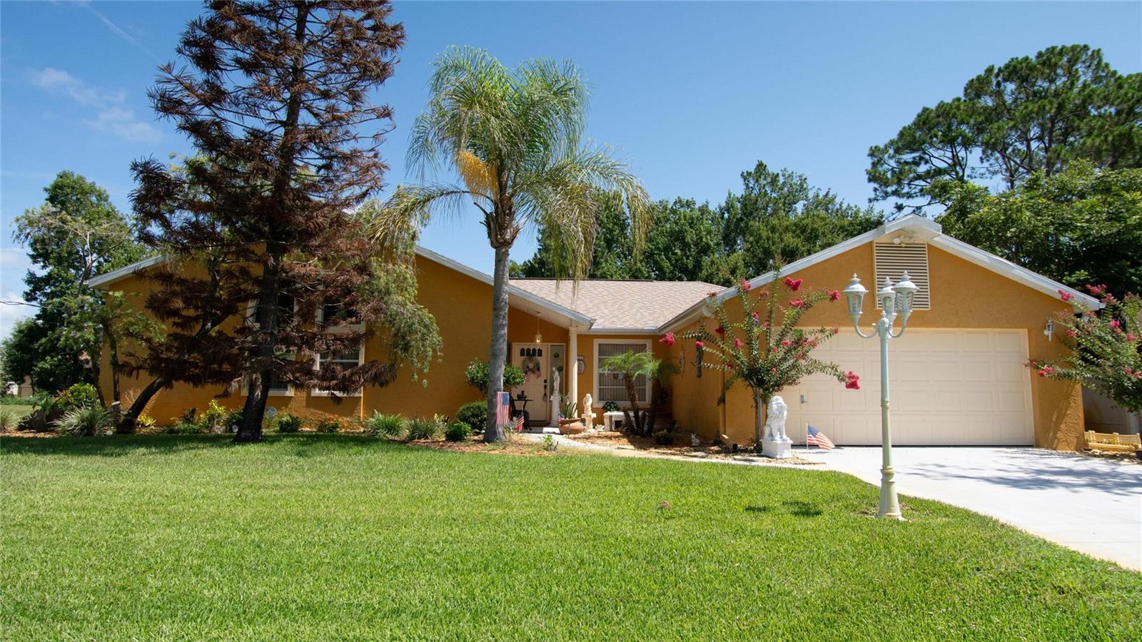 24 FOSTER LN Property Photo 1