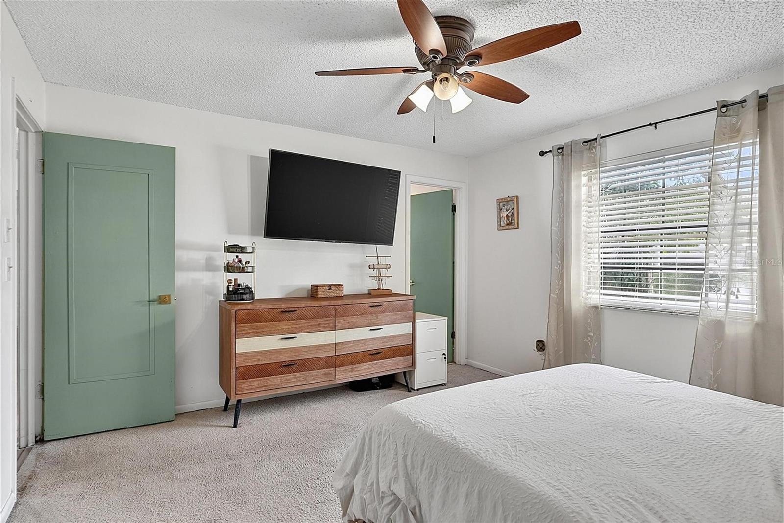 9 Bridget Ter Property Photo 5