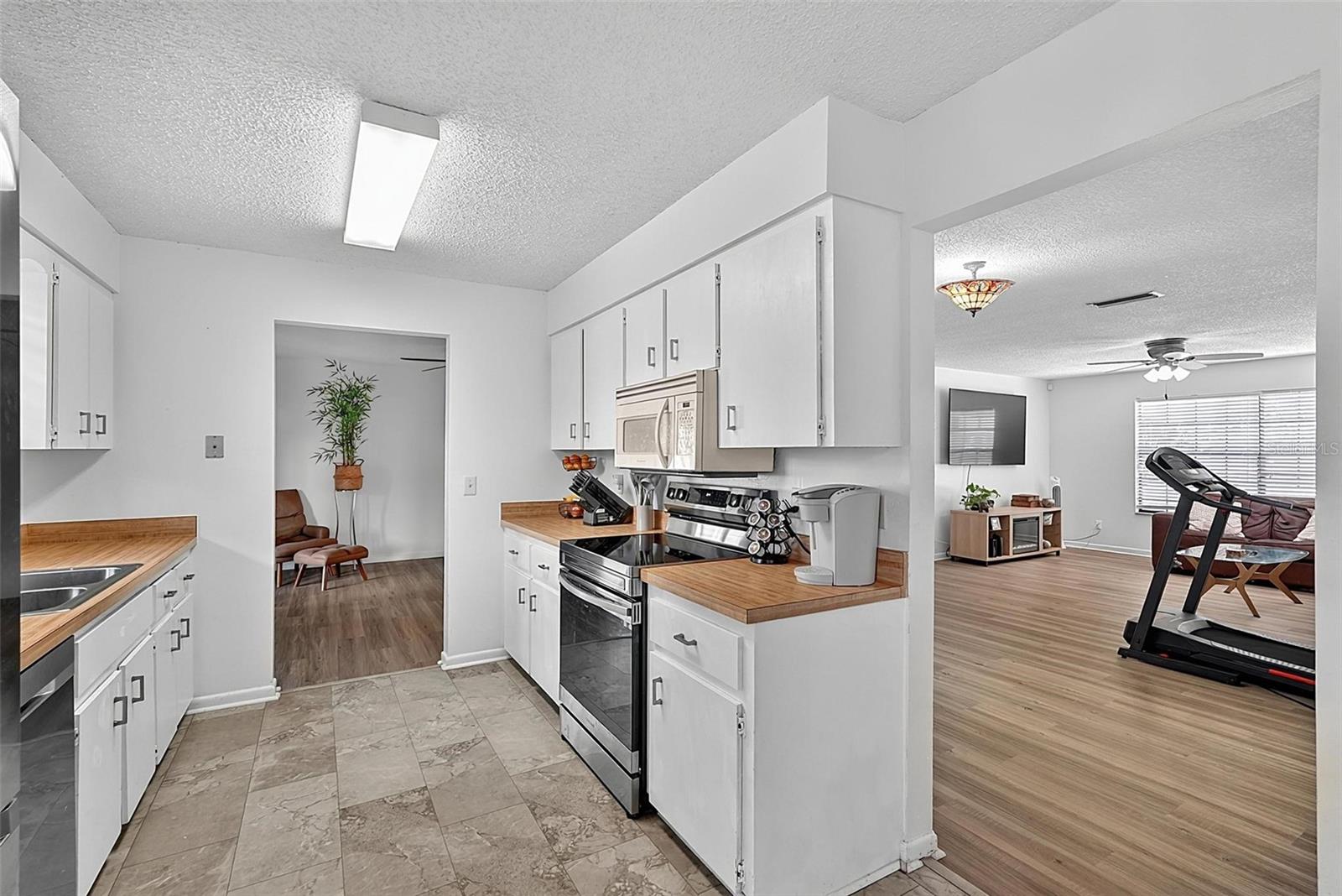 9 Bridget Ter Property Photo 17