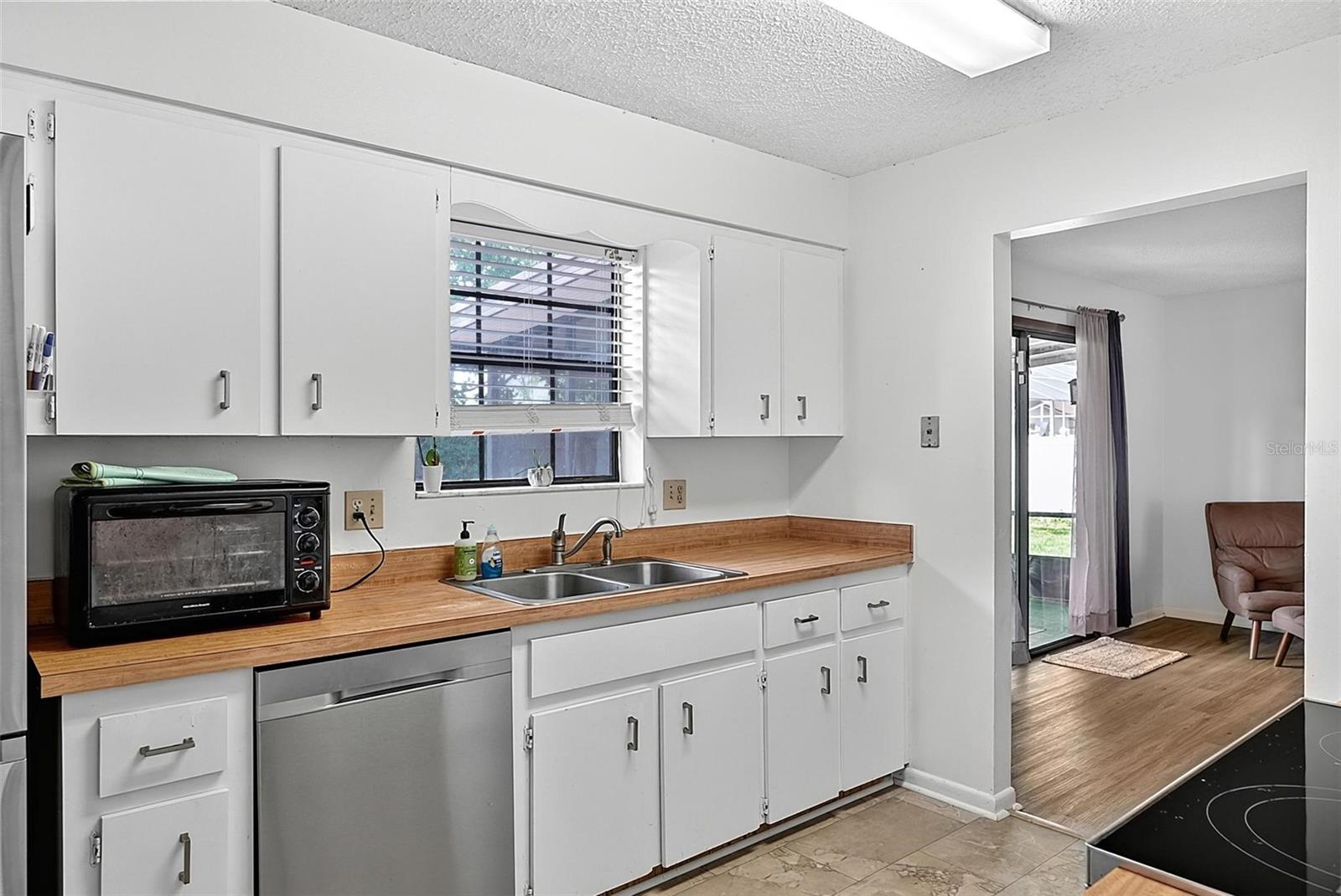 9 Bridget Ter Property Photo 20