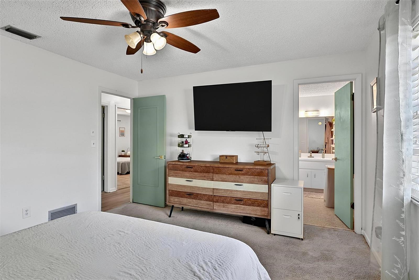 9 Bridget Ter Property Photo 32