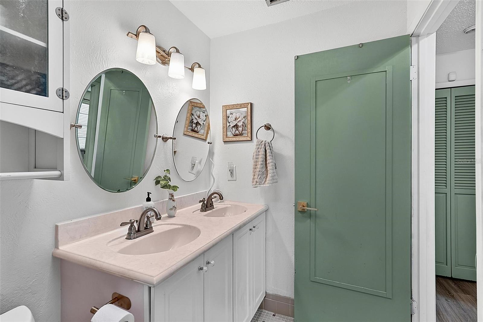 9 Bridget Ter Property Photo 42