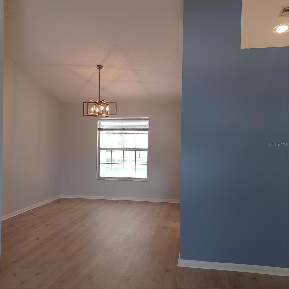 18 Westcliffe Ln Property Photo 5