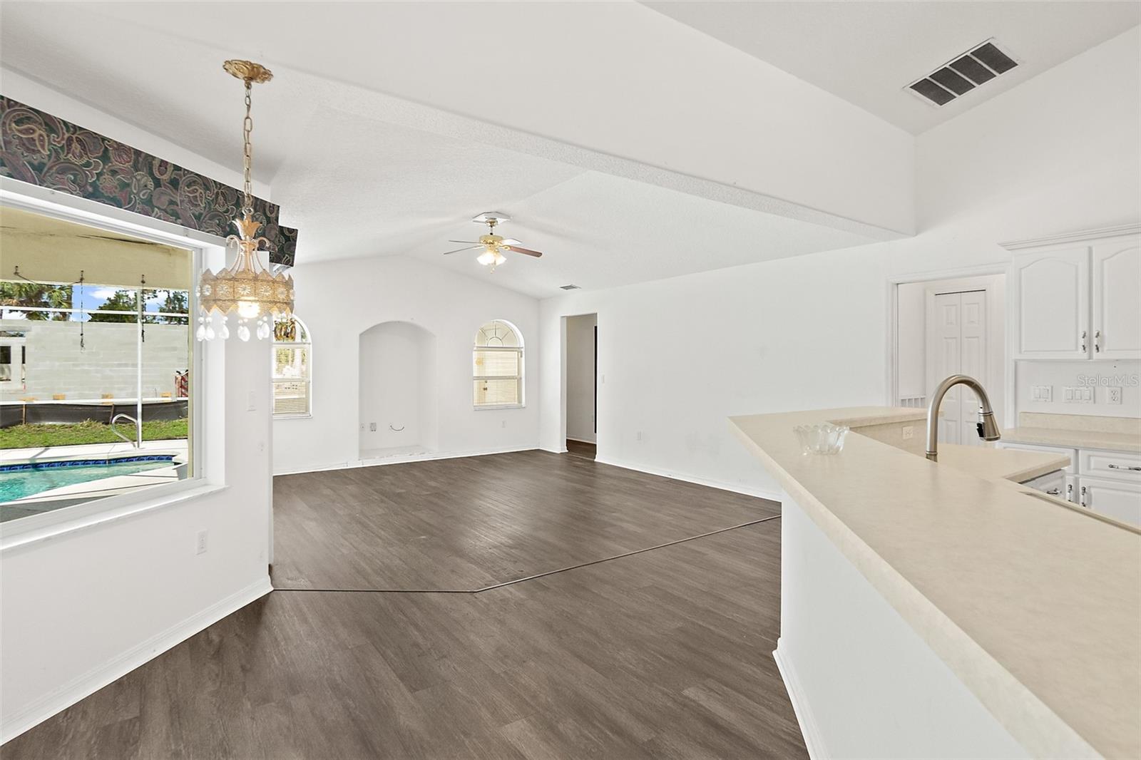 4 Rainstone Ln Property Photo 45