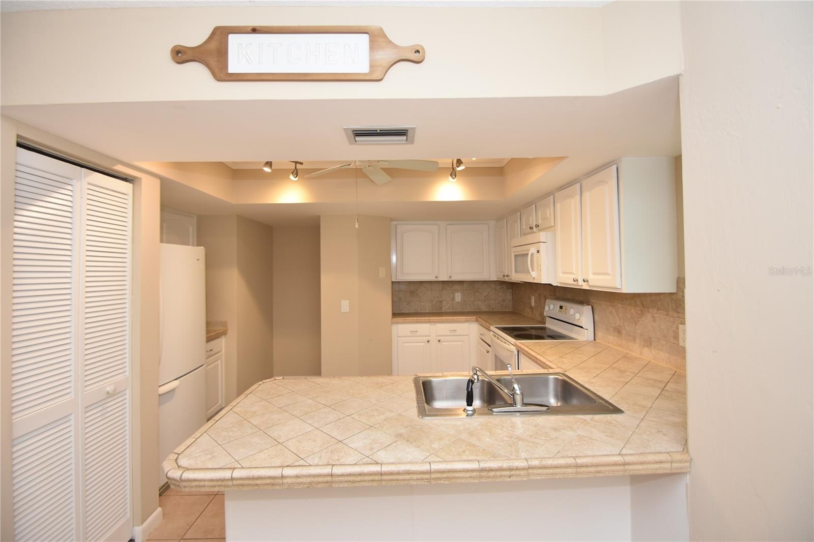 6 Broadmore Cir #6 Property Photo 7