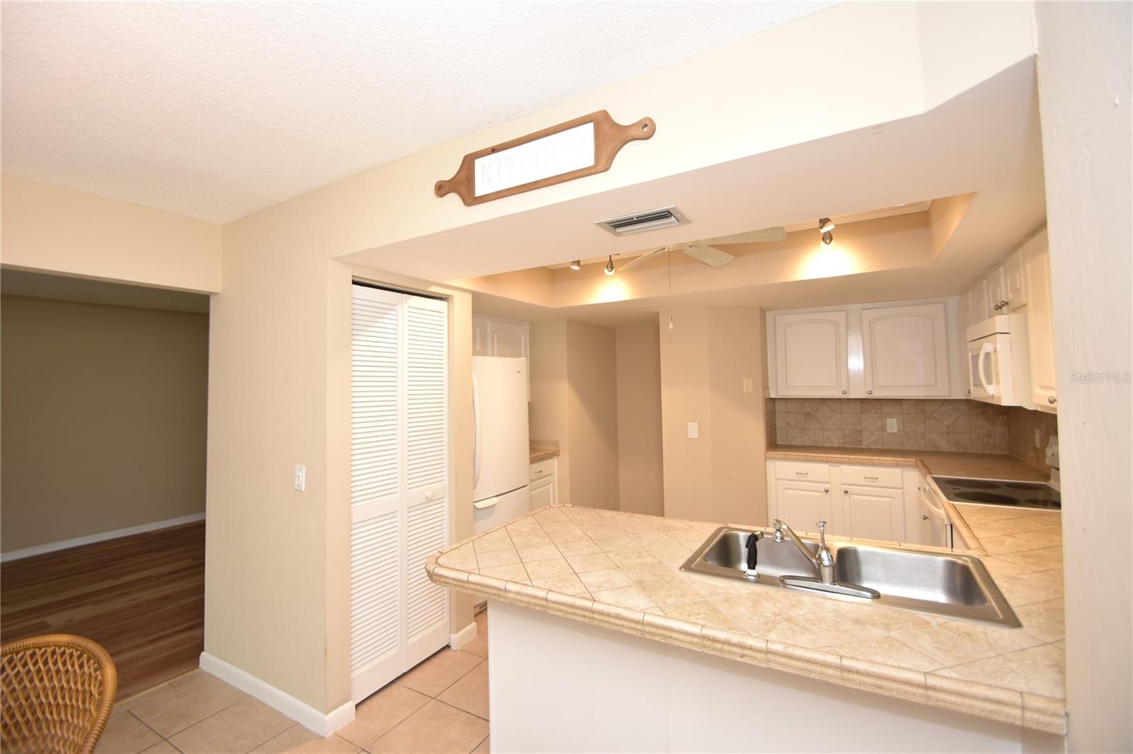 6 Broadmore Cir #6 Property Photo 8