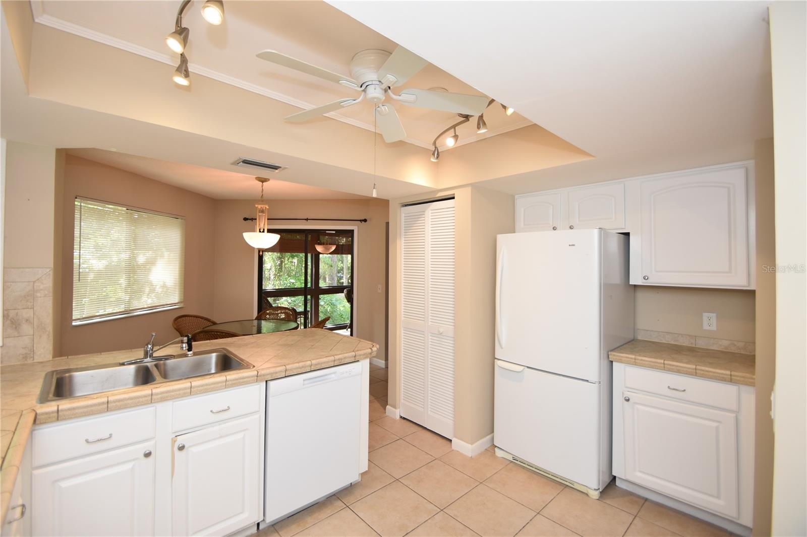 6 Broadmore Cir #6 Property Photo 10