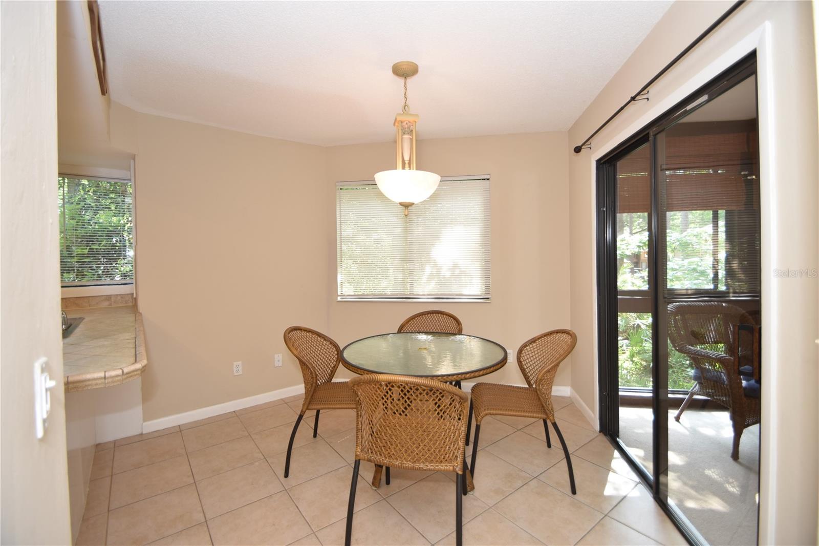 6 Broadmore Cir #6 Property Photo 11