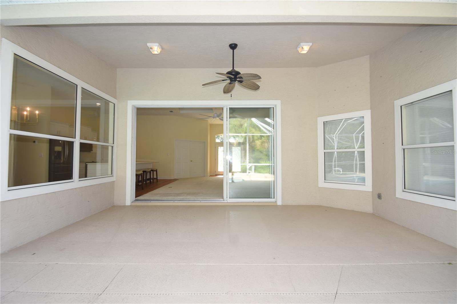 1216 Hampstead Ln Property Photo 23