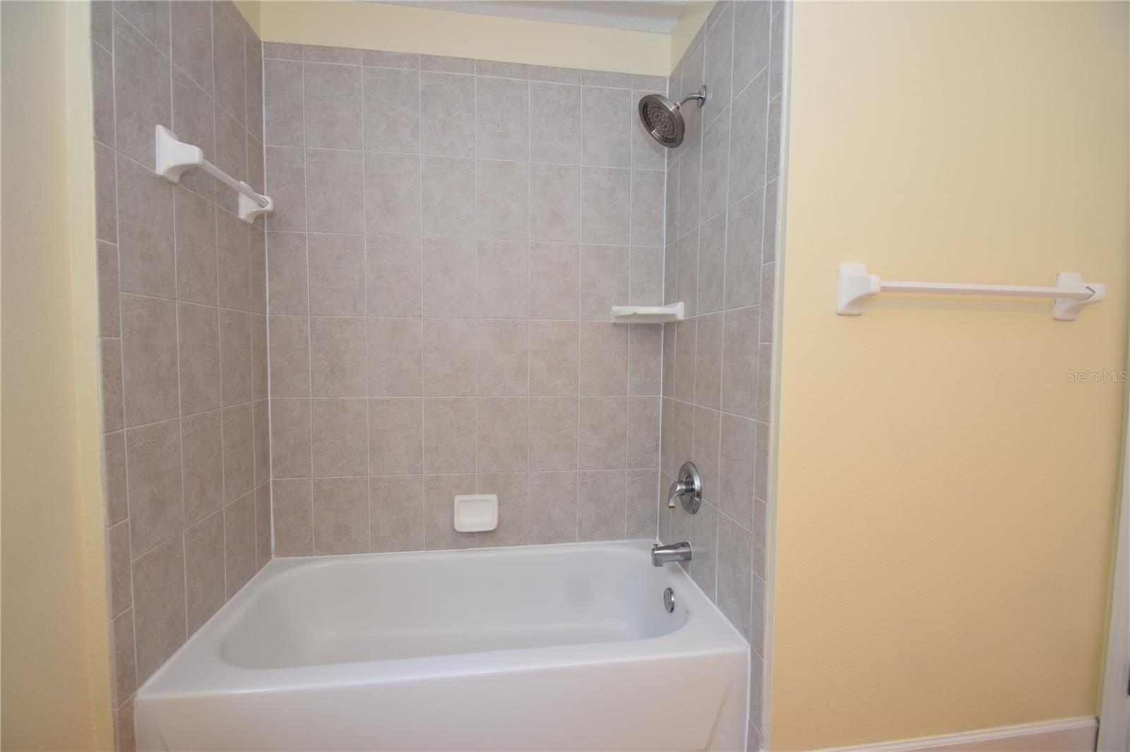 1216 Hampstead Ln Property Photo 33