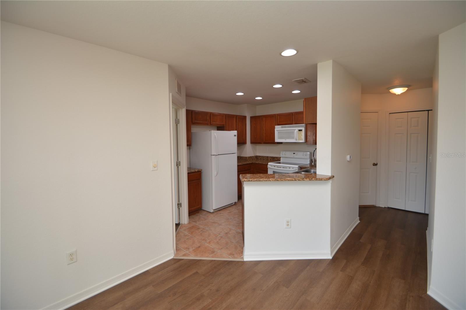 4600 E Moody Blvd #4h Property Photo 9