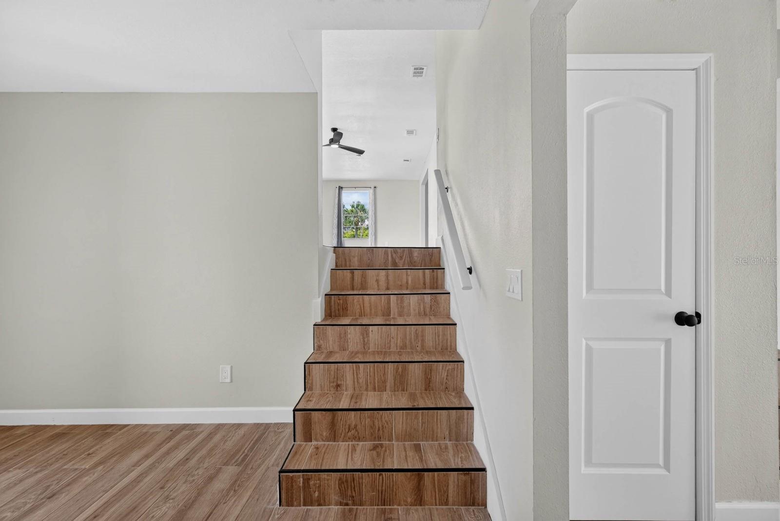 600 Sea Gull Ct Property Photo 9