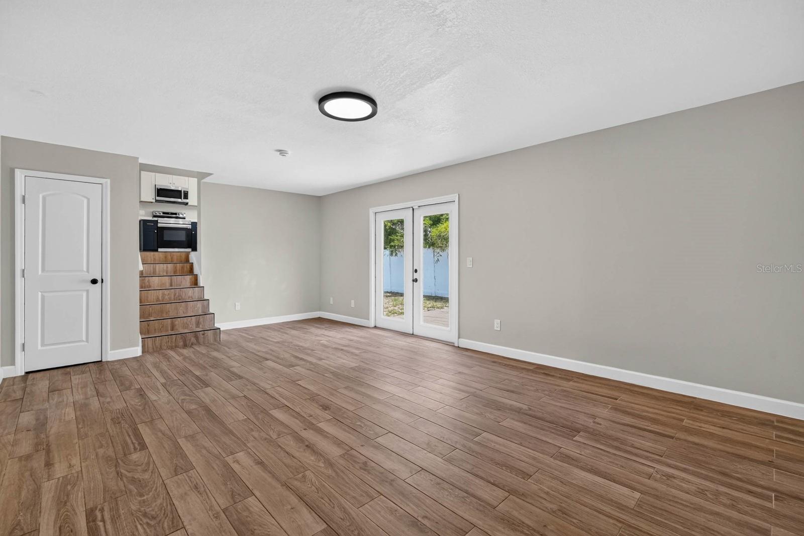 600 Sea Gull Ct Property Photo 11