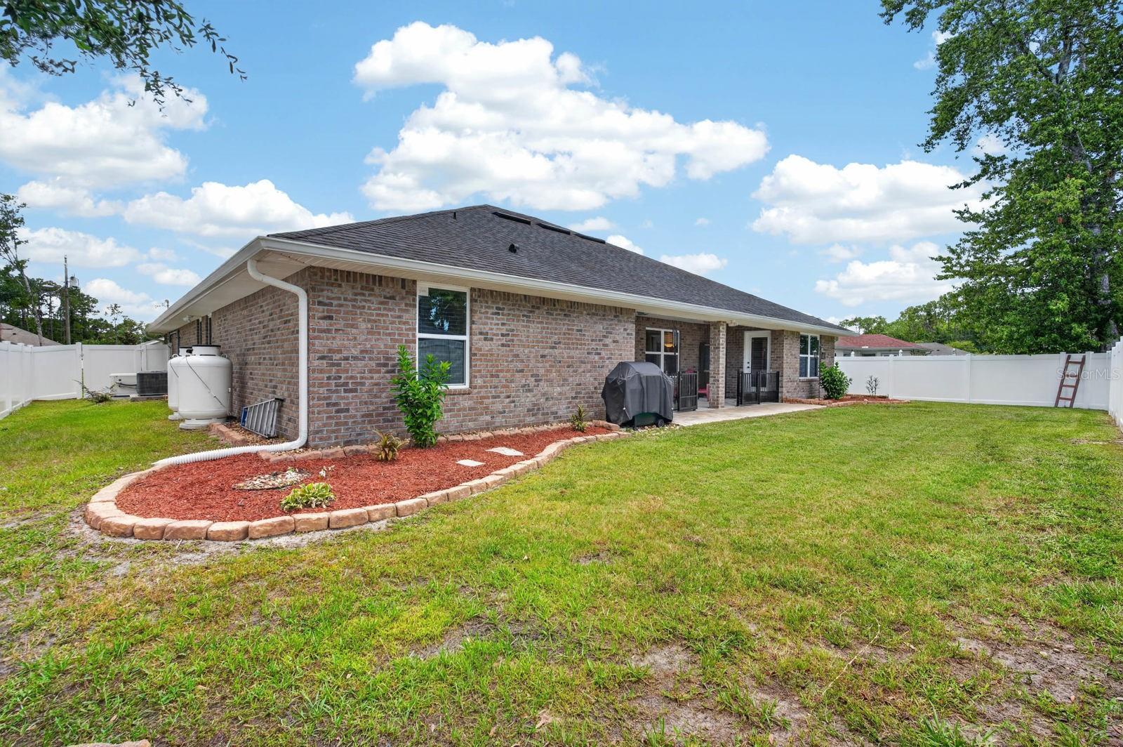 24 Lincoln Ln Property Photo 45