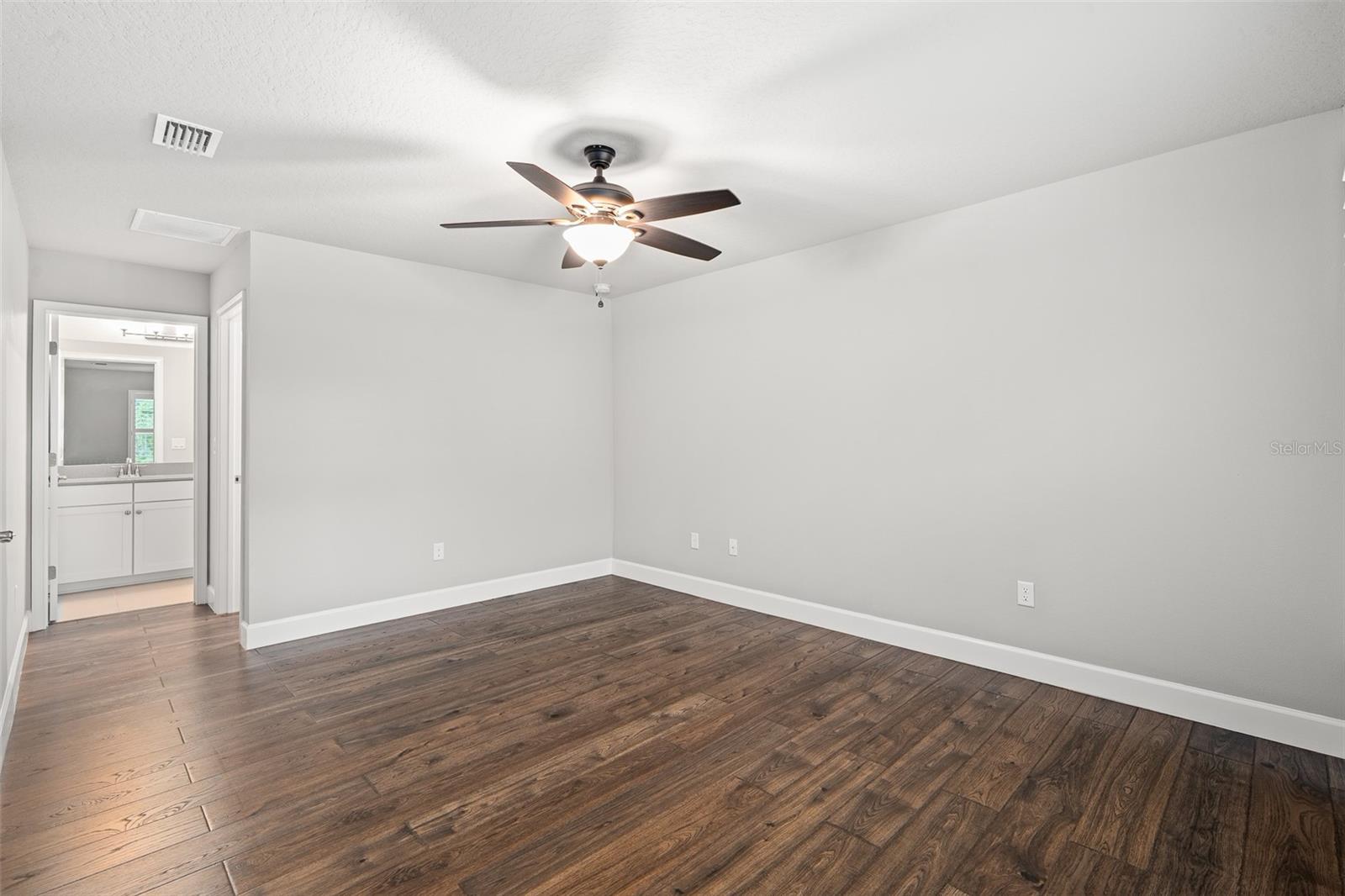 7 Newhaven Ln Property Photo 32