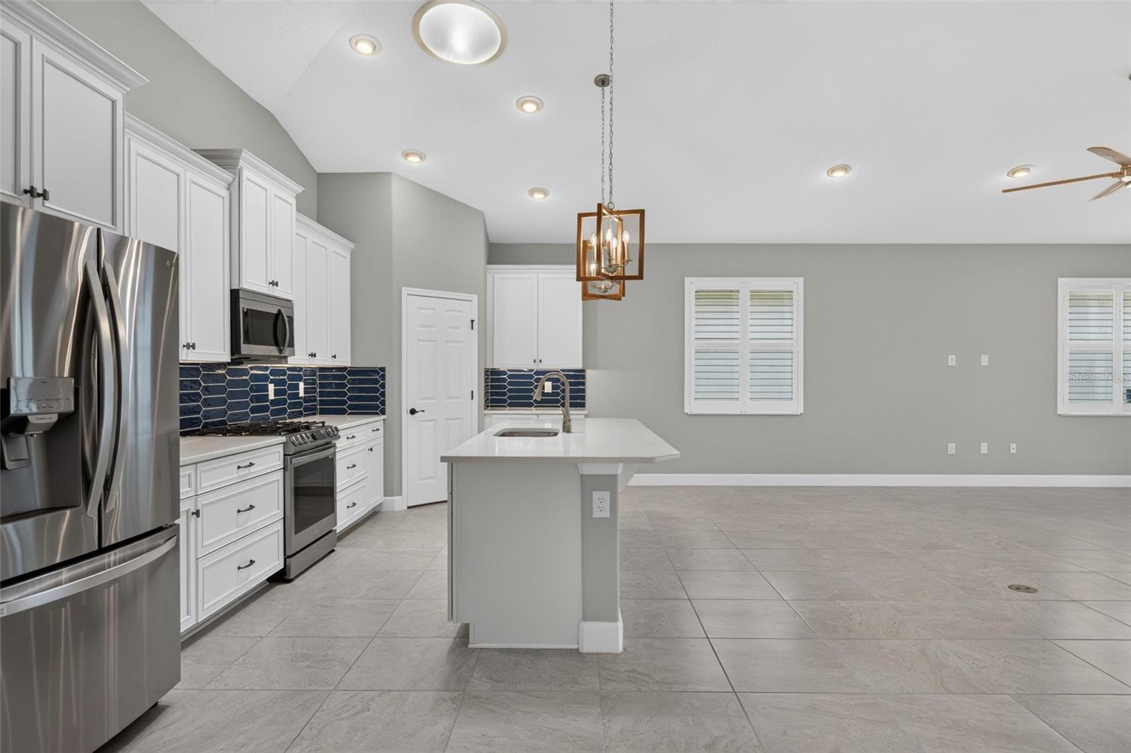 37 Lagoon Way Property Photo 18