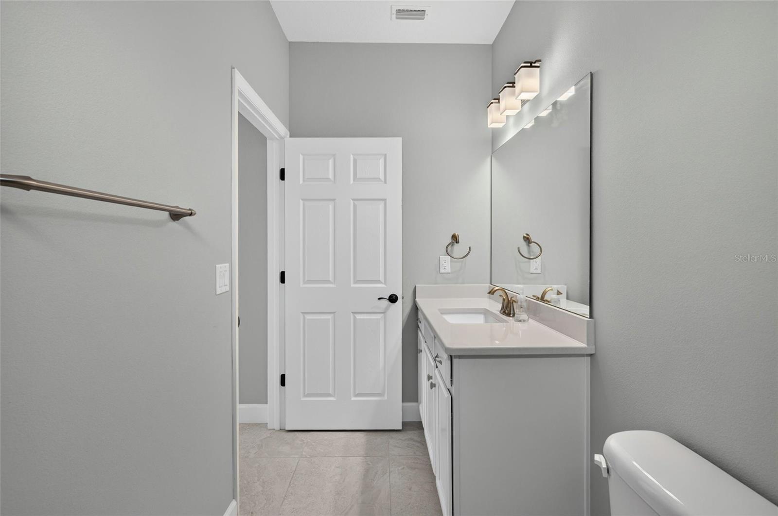 37 Lagoon Way Property Photo 45