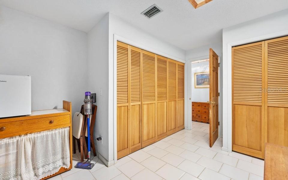 1596 John Anderson Dr Property Photo 36