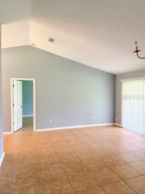 20 Palm Ln Property Photo 8