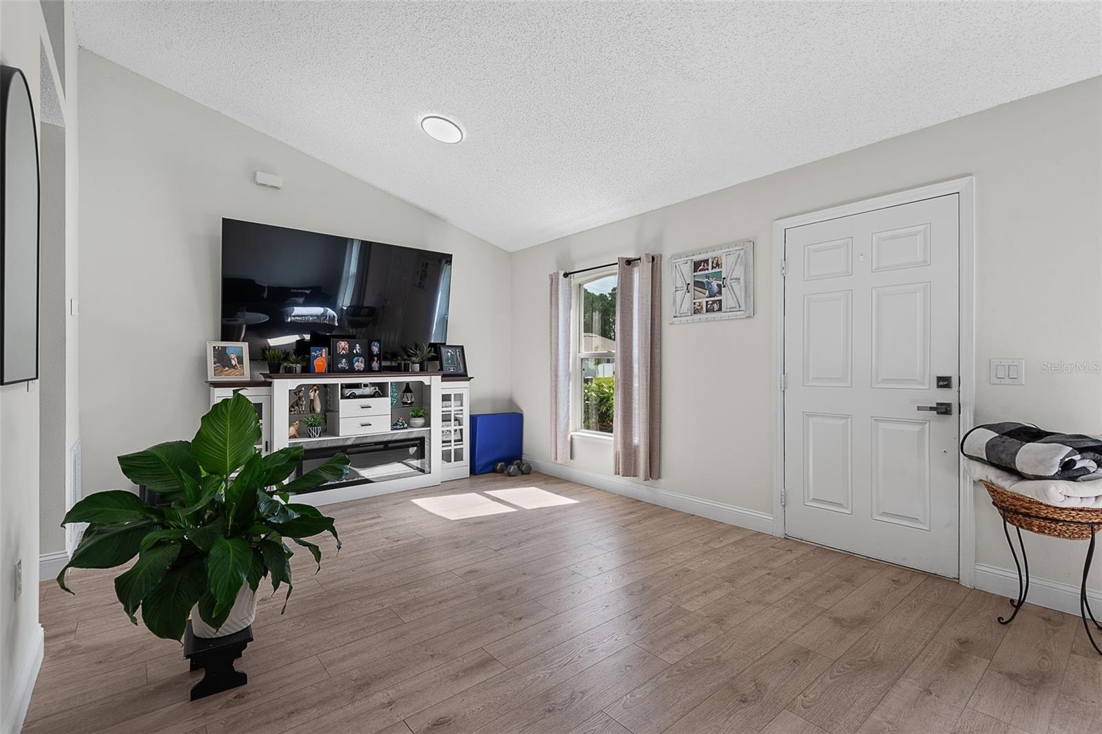 24 Sedgwick Trl Property Photo 7